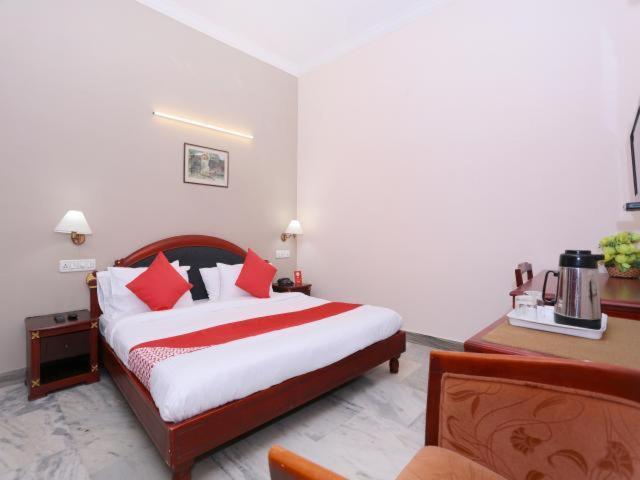 Karthika Residency Apartment Kochi Exterior photo