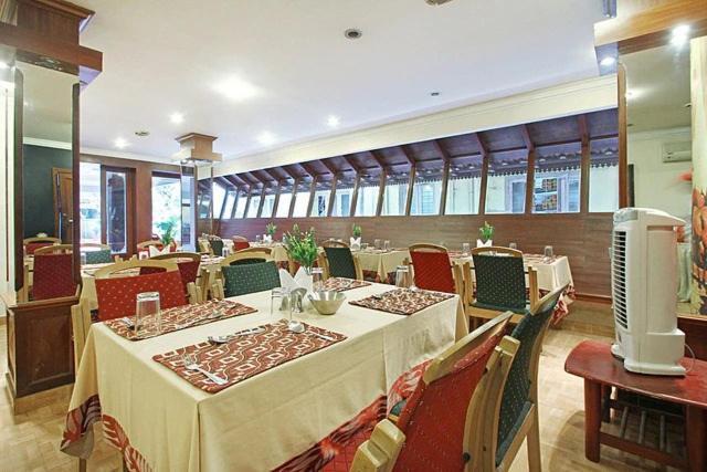 Karthika Residency Apartment Kochi Exterior photo
