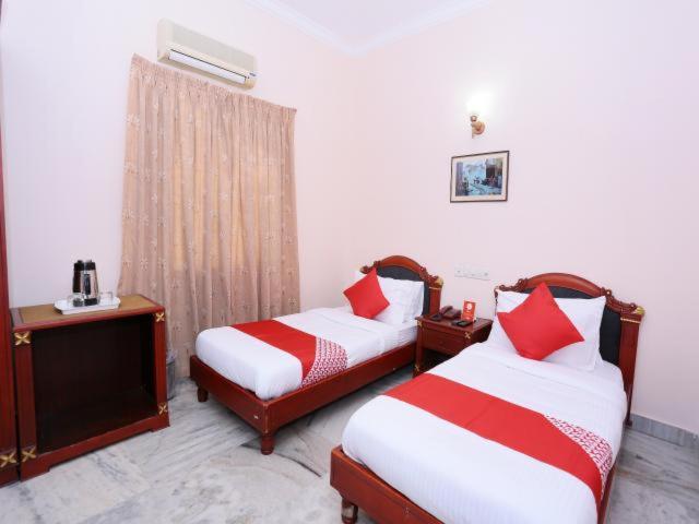 Karthika Residency Apartment Kochi Exterior photo